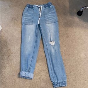 Forever 21 jean joggers👖